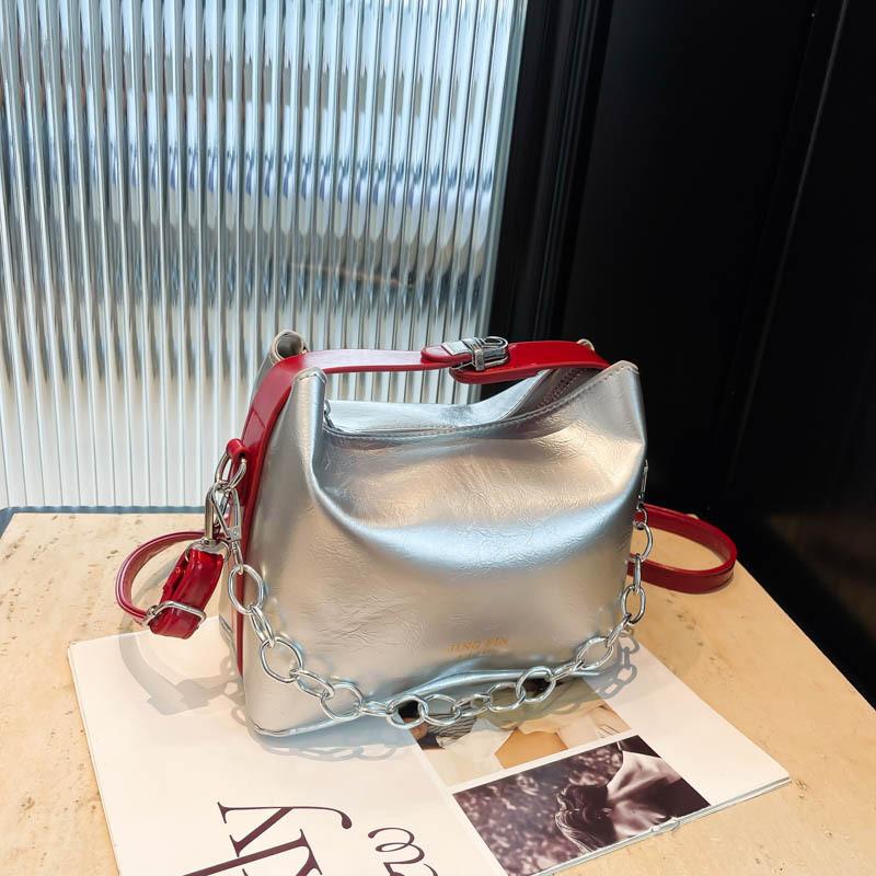 Stylish Minimalist 2024 Summer New Small Fashionable Shoulder Bag For Women In Black White Brown Silver