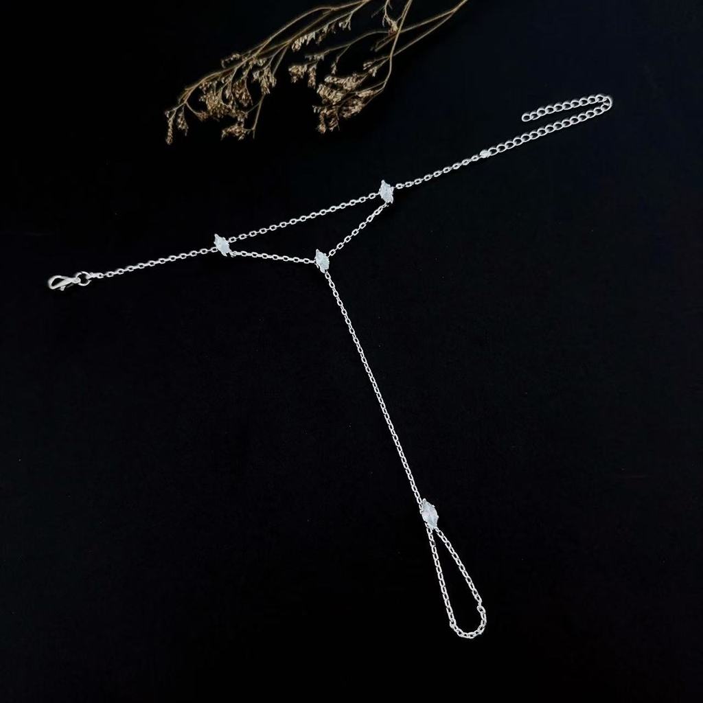 Modern Geometric Zirconia Womens Chain Bracelet With Electroplated Finish For Gift Travel
