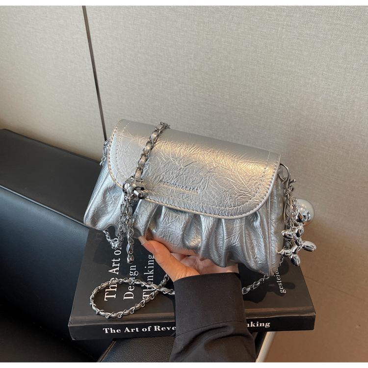 Niche Design Bag Women's New Summer Chain Messenger Bag Pleated Cloud Bag