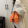 Fashion Bucket Bag Women's New Large-capacity Niche Design Commuter Versatile Drawstring Bag Shoulder Messenger Bag