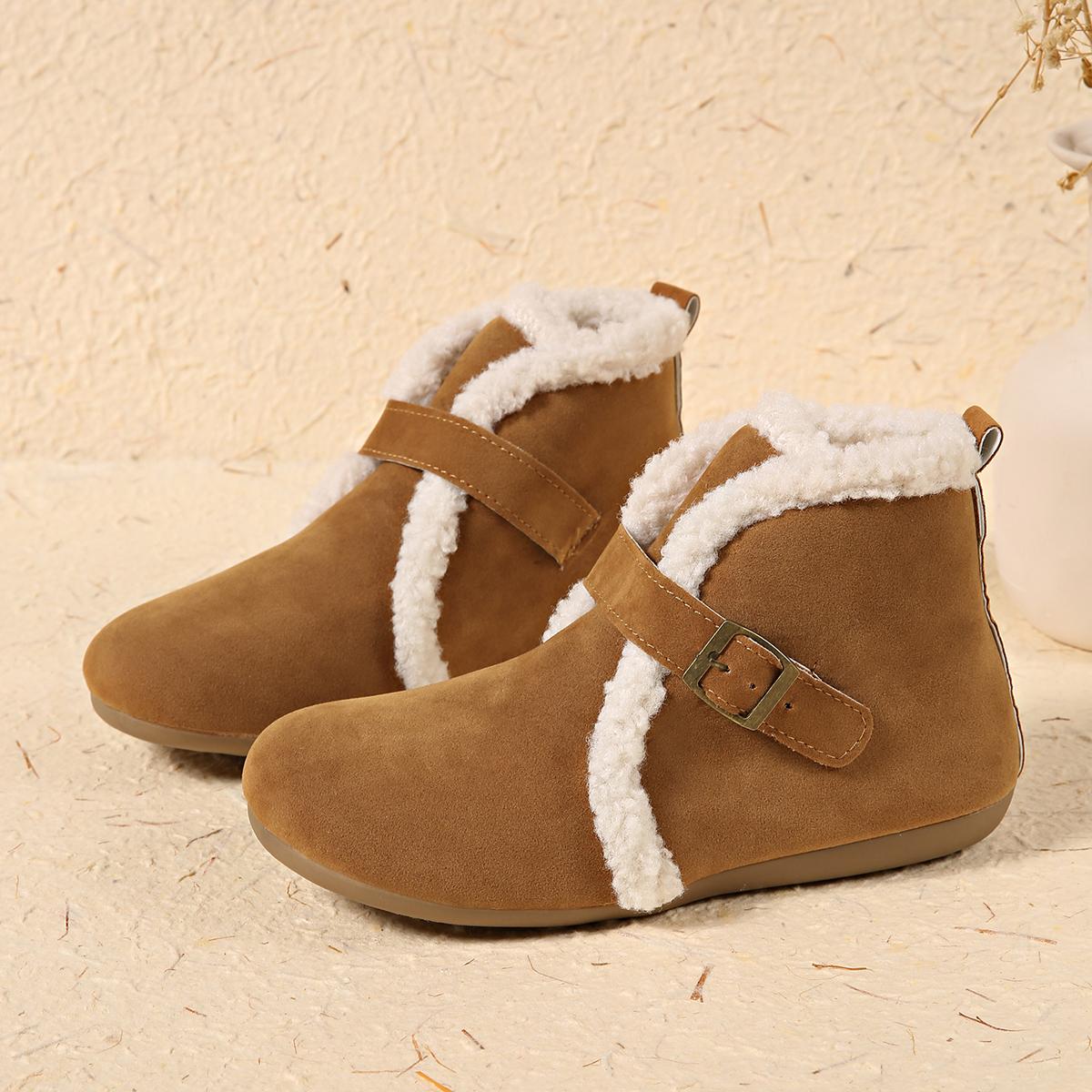 

Fashion Warm Short Plush Suede Snow Boots Women 2025 Winter Metal Buckle Fluffy Fur Ankle Boots Furry Flat Heel Casual Shoes Plus Size 43 коричневый