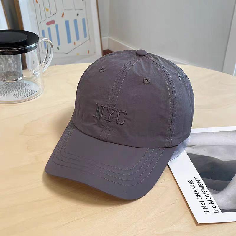 Korean-style spring/summer lightweight baseball cap with letter embroidery, quick-drying fabric, and bright colors, suitable for women and students