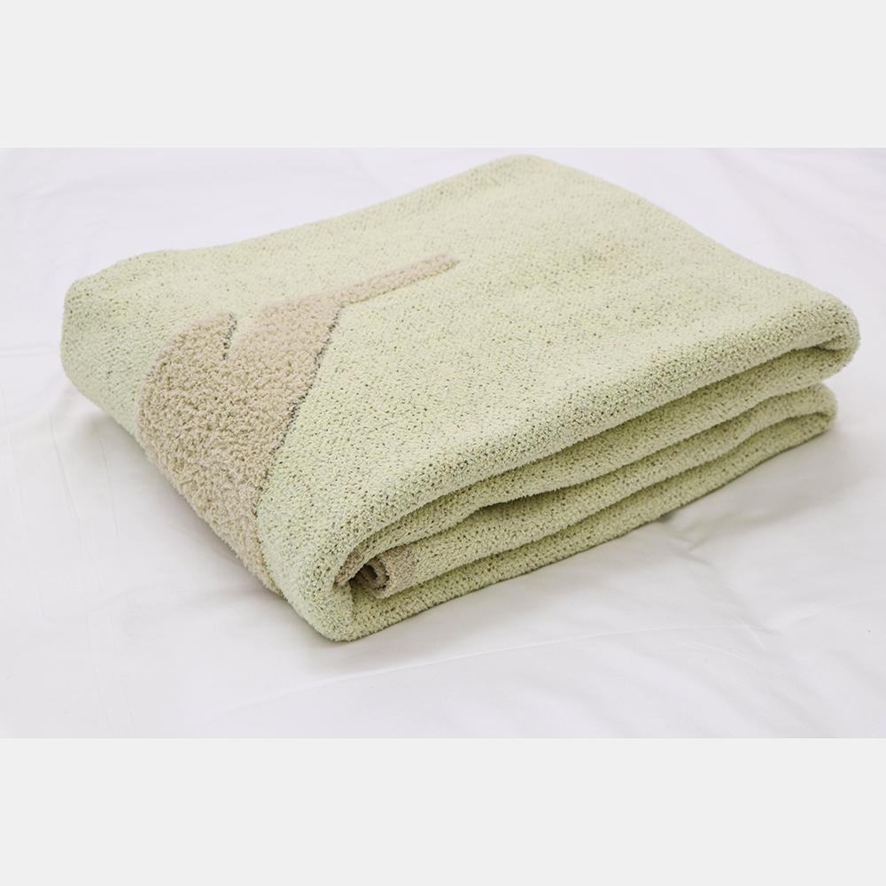 Half-fleece Blanket Soft comfort Classic Warm Breathable Portable Plush Lightweight Versatile Use Blankets for 2025
