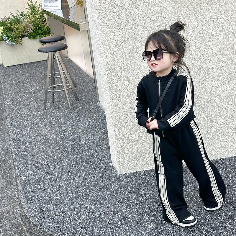 

2025 Весна/Осень Корейский Стиль Девочки Мода Комплект Спортивный из Двух Предметов с Длинным Рукавом 130 cm