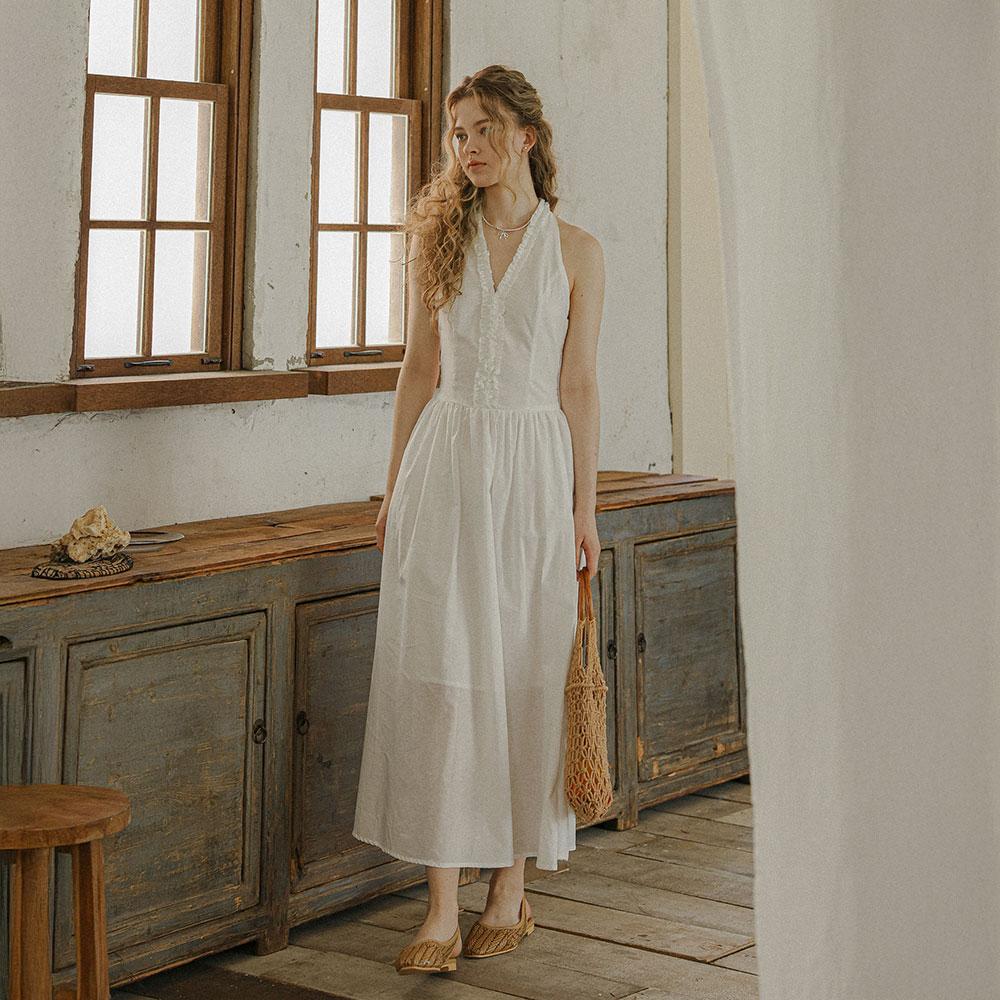 Peulaudeumali Pm_Flowy Halter Long Dress_White