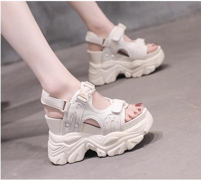 Mode 11CM Dicke Sohle Gladiator Schuhe Frau Sommer Klobige Sneaker Hohe Plateau Sandalen Ausgeschnitten Keilabsätze Strand Sandalen