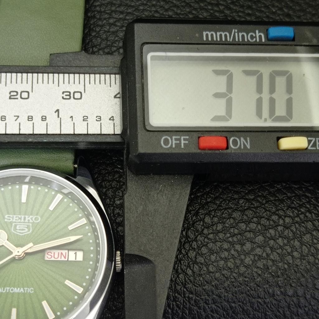 VINTAGE SEIKO 5 AUTOMATIC 6309A REFURBISHED JAPAN MENS GREEN WATCH a701733-5 R206c-a701733