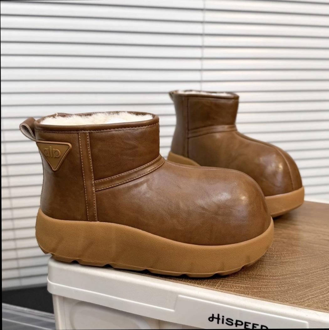 

Thick-soled one-pedal fat-headed snow boots women s 2025 autumn and winter European station new velvet thickened leather snow cotton boots 40 верблюд