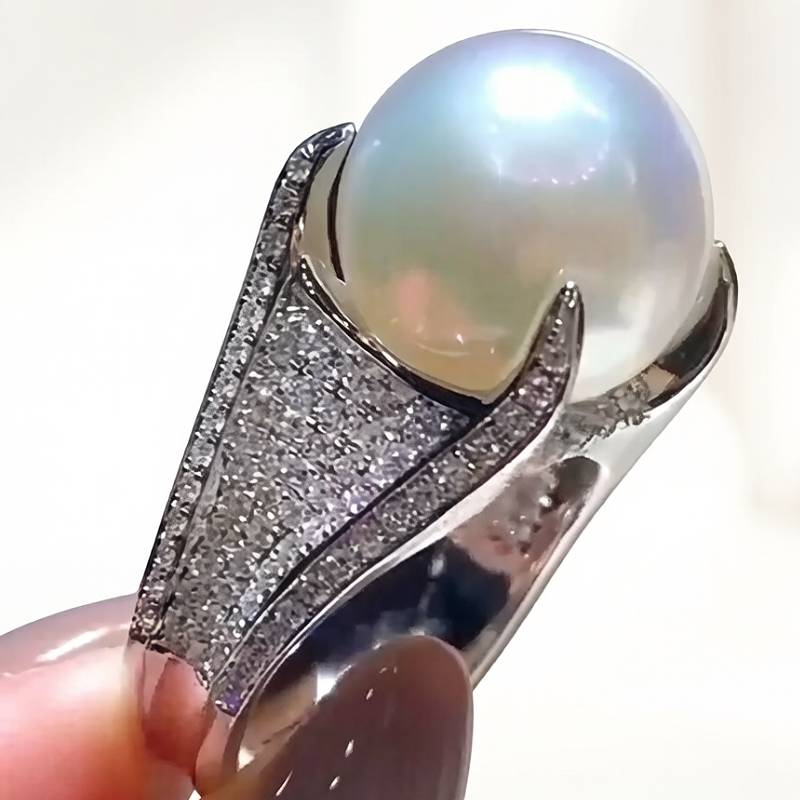 Huitan Elegant Women Imitation Pearl Ring Luxury Wedding Engagement Luxury Accessories Fashion Versatile Jewelry with Shiny CZ