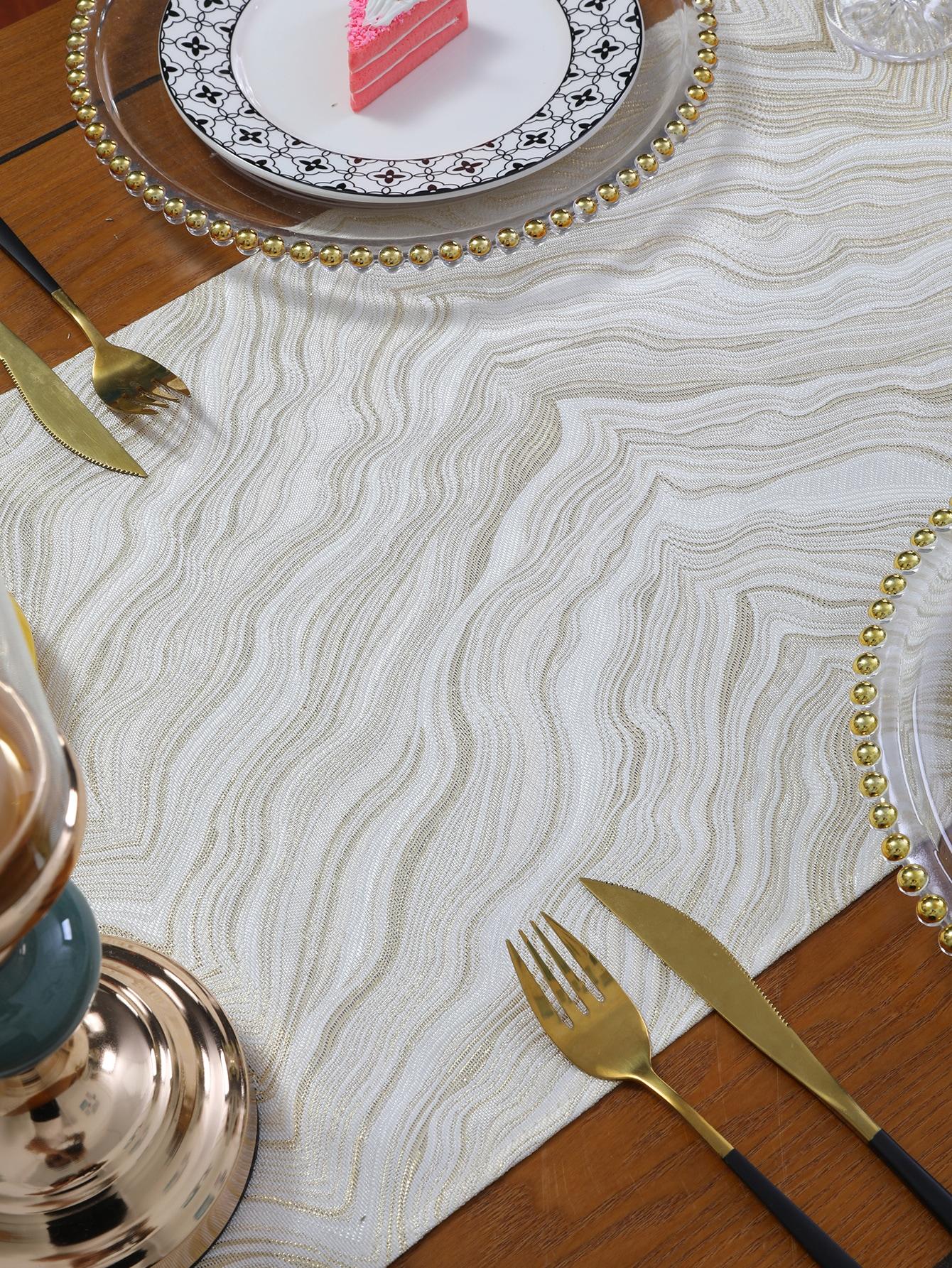 

Gold Table Runners Heat Resistant Vinyl Table Runner Waterproof and Washable Dinning Table Runner for Party 35x150cm золотой