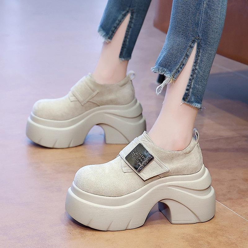 Small height-increasing platform shoes retro versatile loafers women's 2025 autumn new European and American style Velcro single shoes