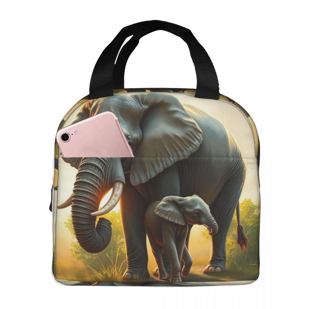 A Majestic Elephant With Her Baby Elephant Insulated Lunch Bag for Women Kids Leakproof Food Boxes Thermal Lunch Box Tote