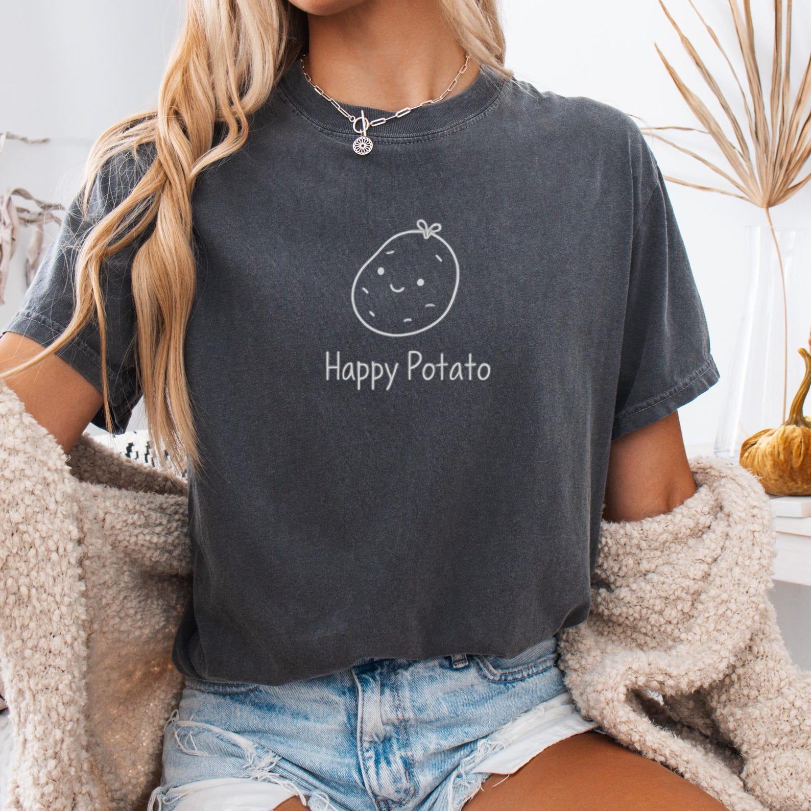 Happy Potato Shirt, Funny Food Tee, Cute Potato Graphic T shirt, Comfort Colors Unisex, Sweet Potato Pun Shirt, Foodie Gift M