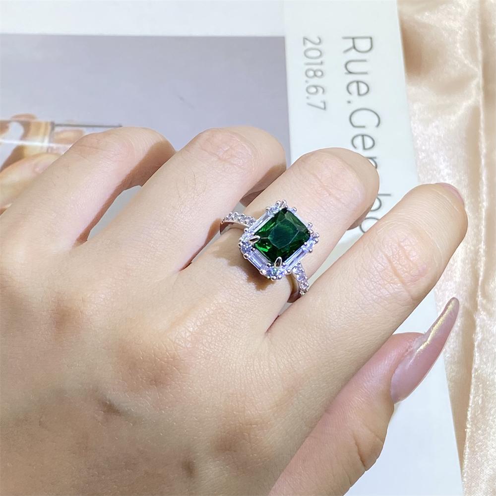 Silver Color Green Cubic Zirconia Rings Women Simple and Elegant Wedding Anniversary Party Female Rings New Trendy Jewelry
