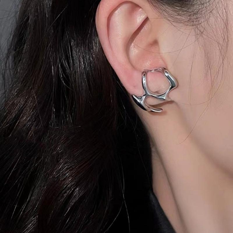 Fashion Liquid Metal Hollow Stud Earring Vintage Unusual Silver Color Irregular Metal Earrings For Women Jewelry