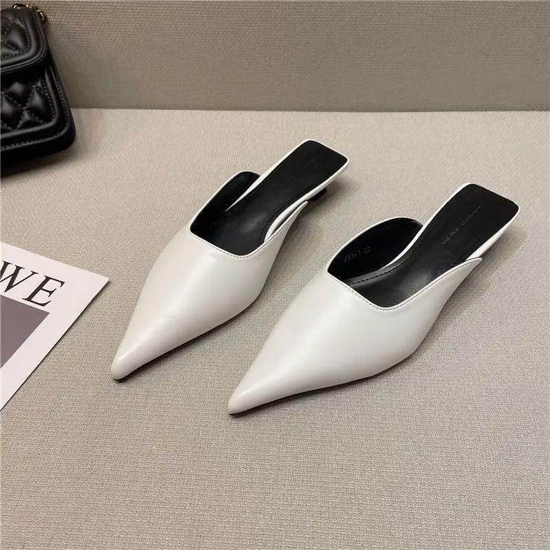 Fashion Woman Slippers Pointed Toe Outside Job Sandals Slides Mules Low Heel White Shoes for Women with Comfortable Luxury Korea Style