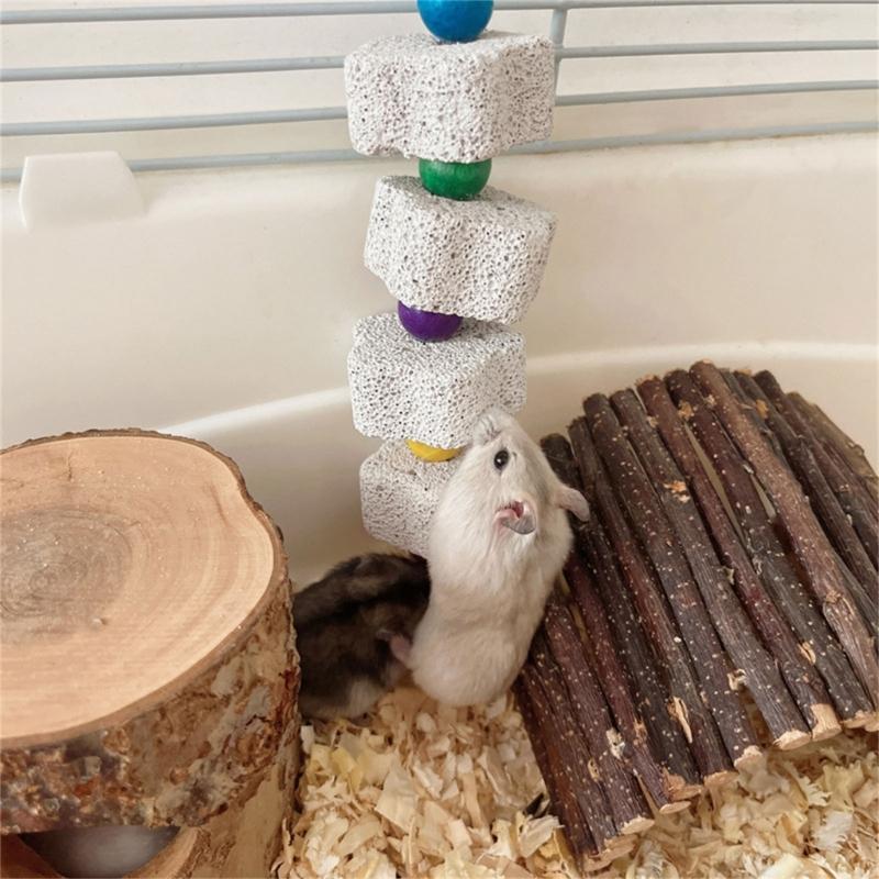 Parrot Chewing Toy Mineral Stone Parrots Beaks Grinding Toy Bites Resistant Cockatiels Parakeets Hangings Bird Molar Toy