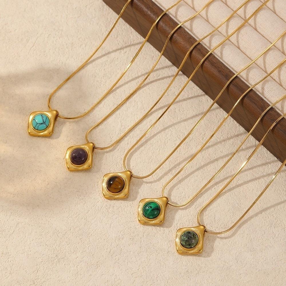 Gold Clavicle Chain Retro Style French Style Necklace New Pendant Necklace For Women