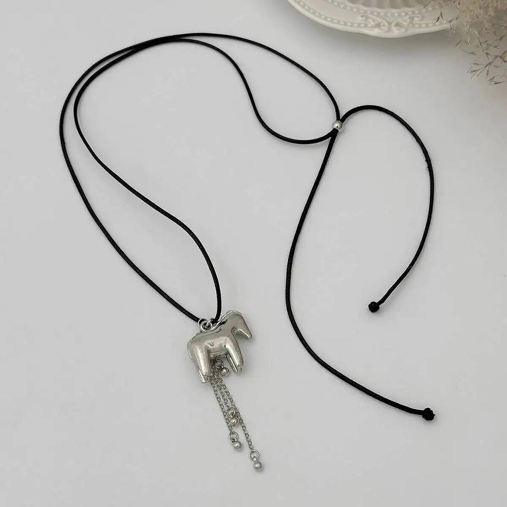 Salircon Minimalism Retro Adjustable Rope Chain Necklace for Women Creative Pony Pendant Choker Necklace Fashion Jewelry New