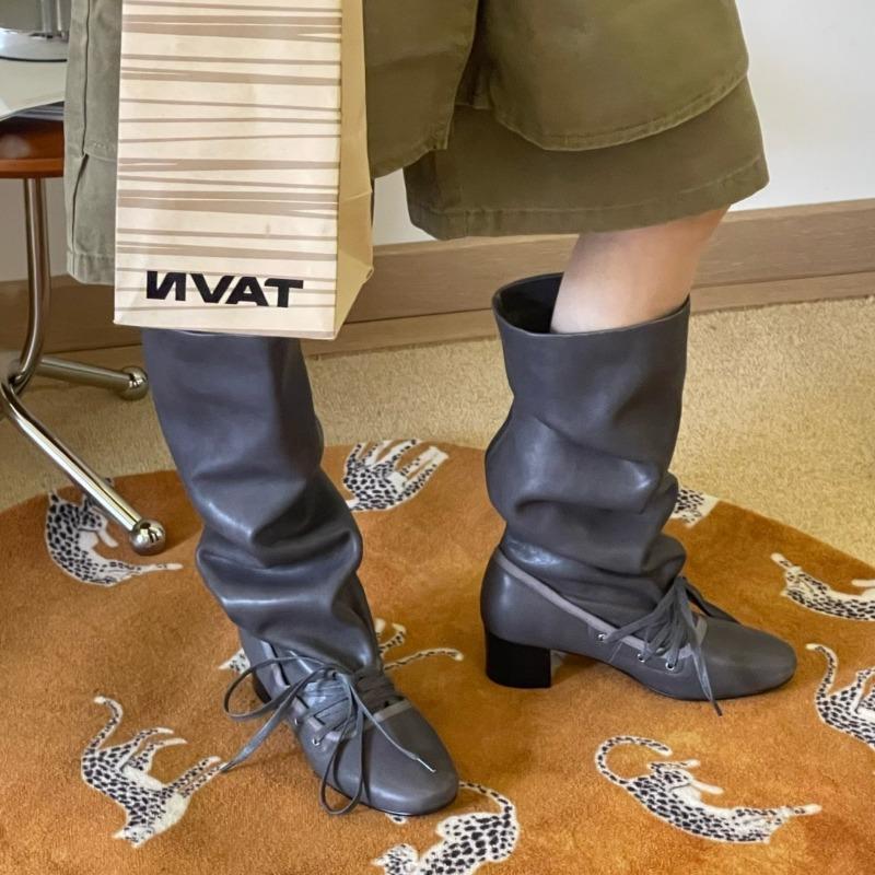 [Famous Fox Shoes]~ Fake two-piece retro round head strap pleated piled boots thick heel high sheepskin boots