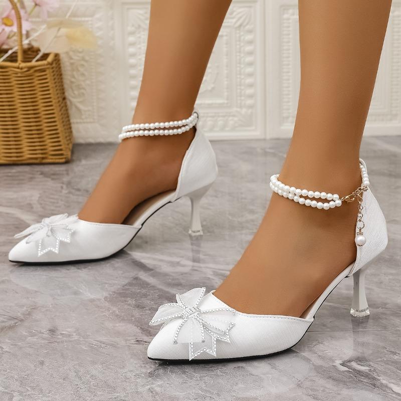 Tacchi Alti Bianchi con Cinturino di Perle per Donna per Matrimoni e Uso Quotidiano