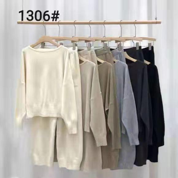 Costume deux pièces tricoté pour femme: Ensemble Pull Ample à Manches Chauve-Souris et Pantalon Large Automne/Hiver 2024