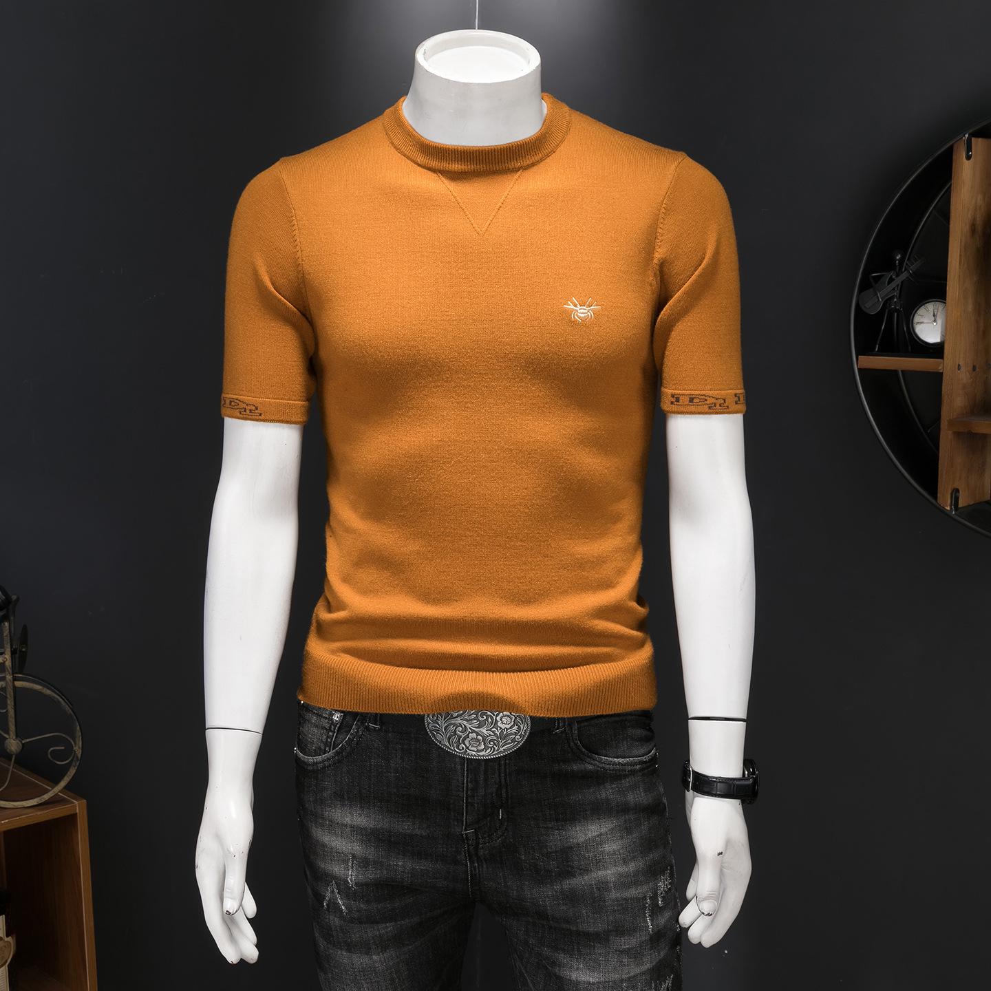 Men s Autumn Winter Crew Neck Wool Sweater with Embroidered Bee Design Large