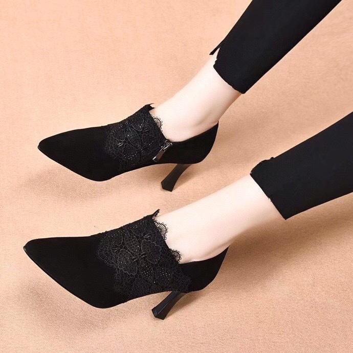 Mode spitze High Heels Frühling neues Temperament Spitze tiefer Ausschnitt Einzelne Schuhe schwarz Schafleder Stiletto Knöchelschuhe