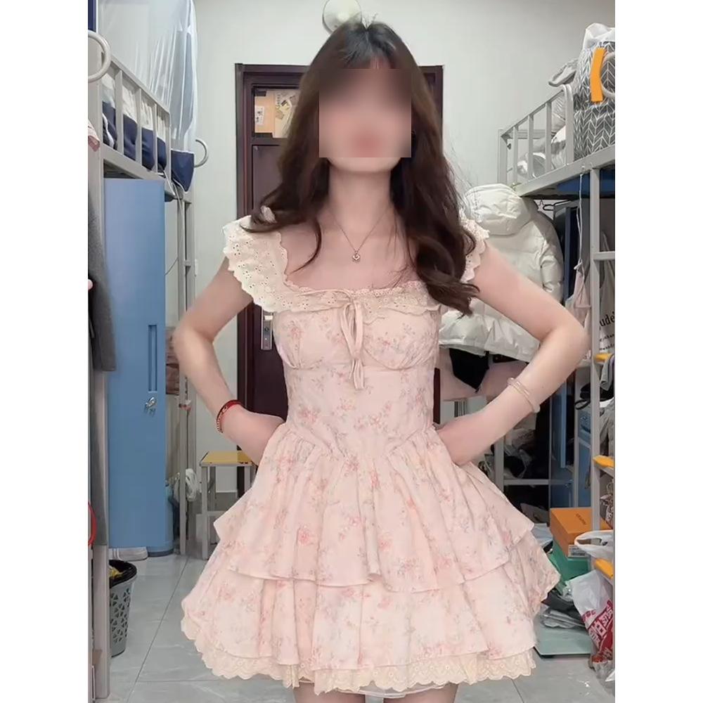 French sweet small flying sleeves square neck floral dress women's summer small design sense fluffy princess dress on the run