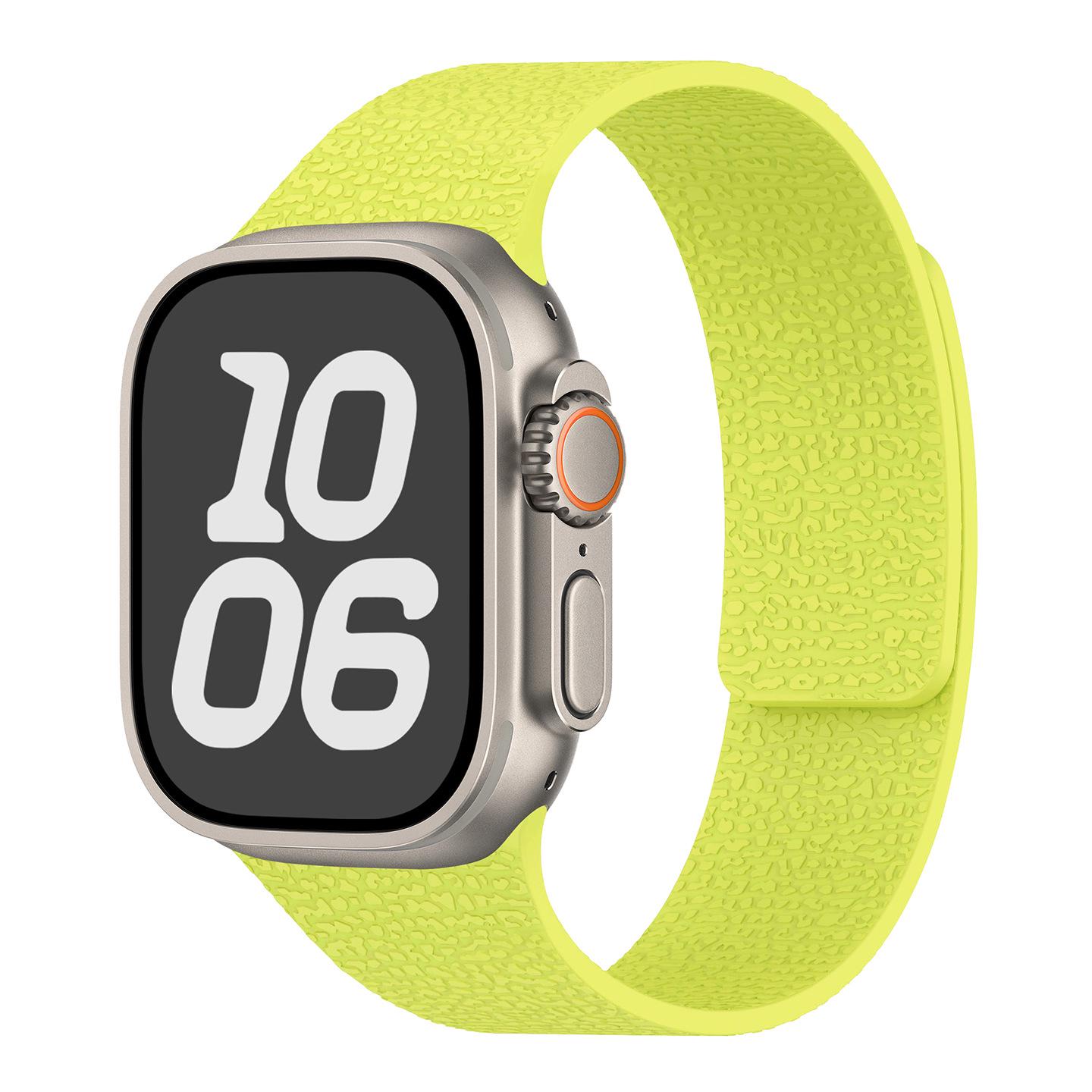 

Compatible with Apple Watch Bands Series 1-11/Ultra 1-3/SE3 Lychee Pattern Soft Magnetic Silicone Strap. 38/40/41mm