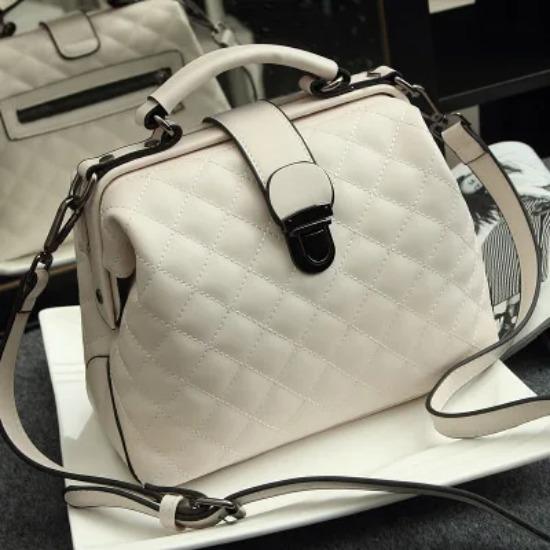 

Retro Medical Fashion Large Capacity Messenger Bag Ladies Shoulder Bag Rub Leather Premium Durable Quality Useful