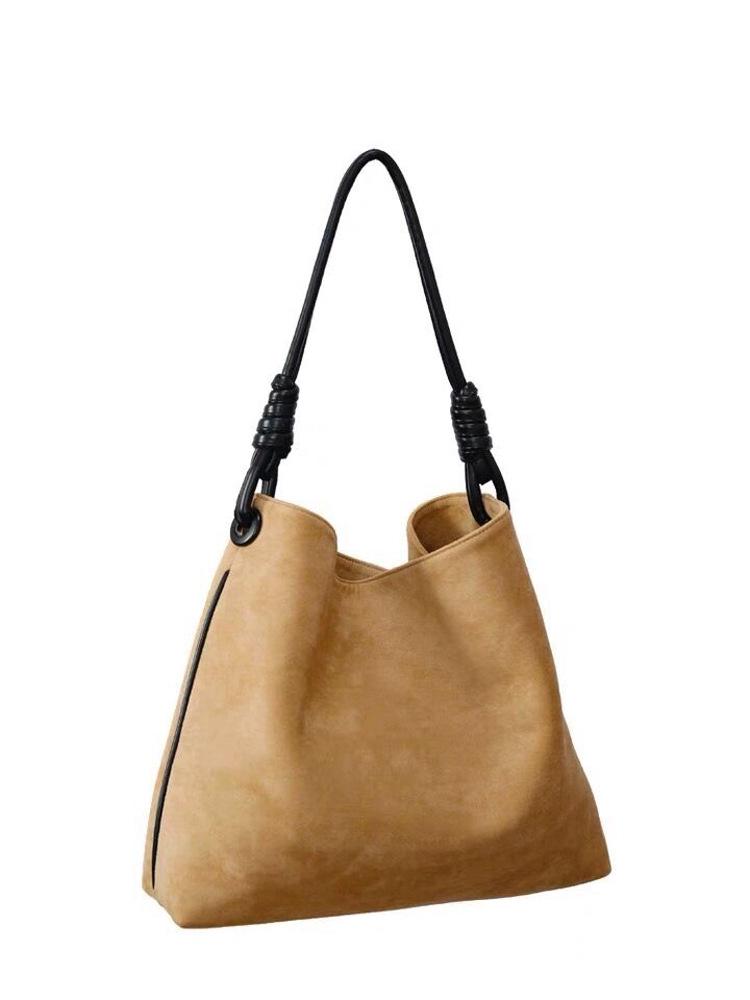 Korean Retro Plush Bucket Bag: 2023 Winter Collection, Large Capacity, Single Shoulder & Hand-Held Women's Bag