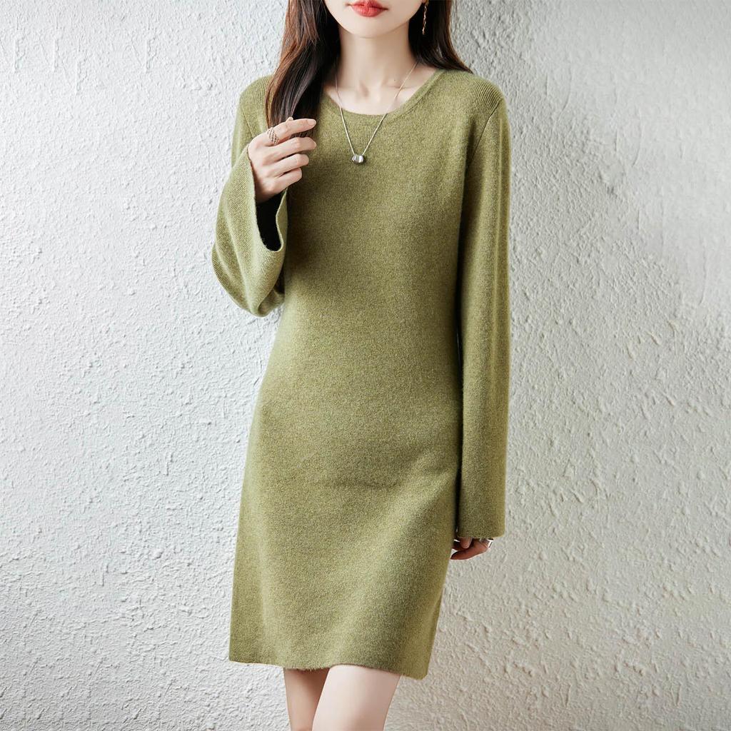 2025 Autumn/Winter Pure Wool Plus Size Round Neck Knitwear - Mid-Length Long Sleeve, Simple Style