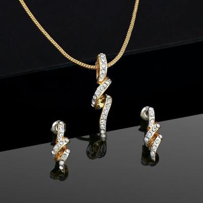 24k Gold Plated Austrian Crystal Pendant Necklace Set with Chain for Women/Girls