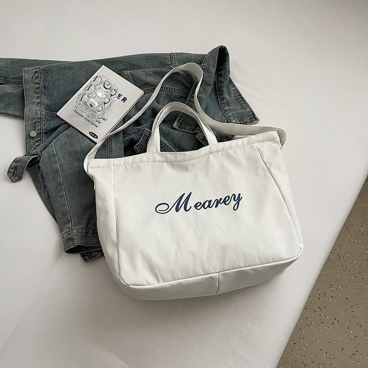 Large capacity student commuting and leisure single-shoulder bag белый