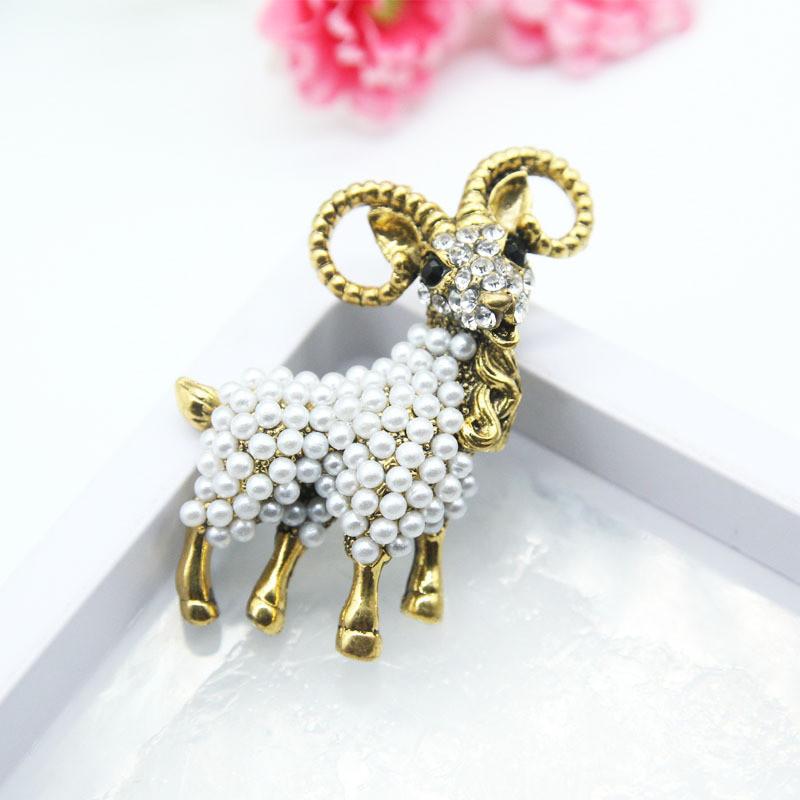 Diamond Inlaid Double Cat Vintage Brooch Cartoon Pin Cross-border Cat's Eye Stone Alloy Brooch Female