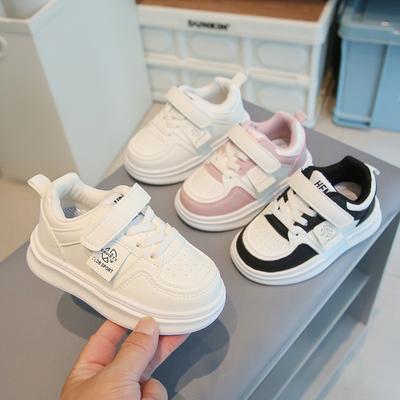 Kinder kleine weiße Schuhe 2025 Frühling und Herbst Kindergarten 1-3-6 Jahre altes Baby Board Schuhe Jungen und Mädchen weichsohlige Freizeitschuhe 4