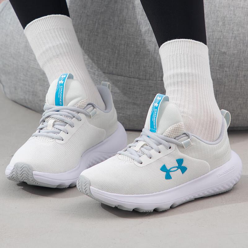 Женская сезонная спортивно-повседневная обувь Under Armour 3026683 EU 40 / US 7