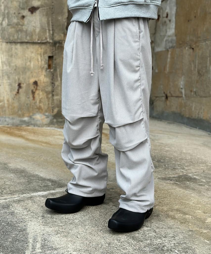 Keullako Corduroy Parachute Wide Balloon Pants (Light Gray)