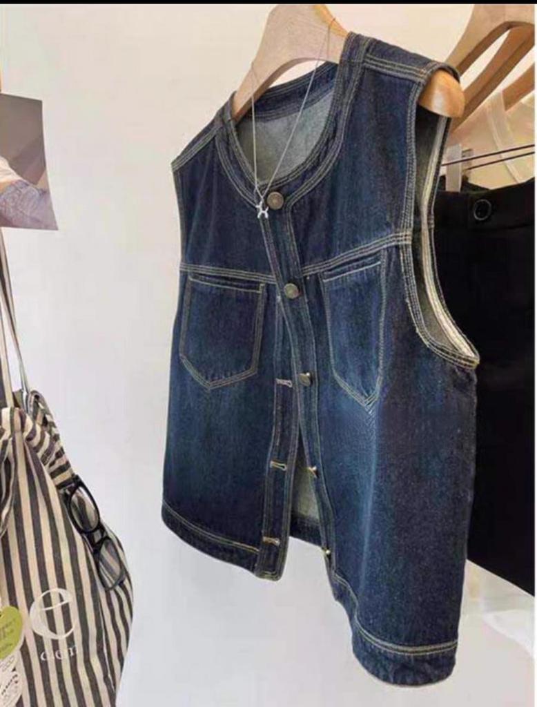 European & Korean Style Contrast Stitch Round Neck Denim Vest