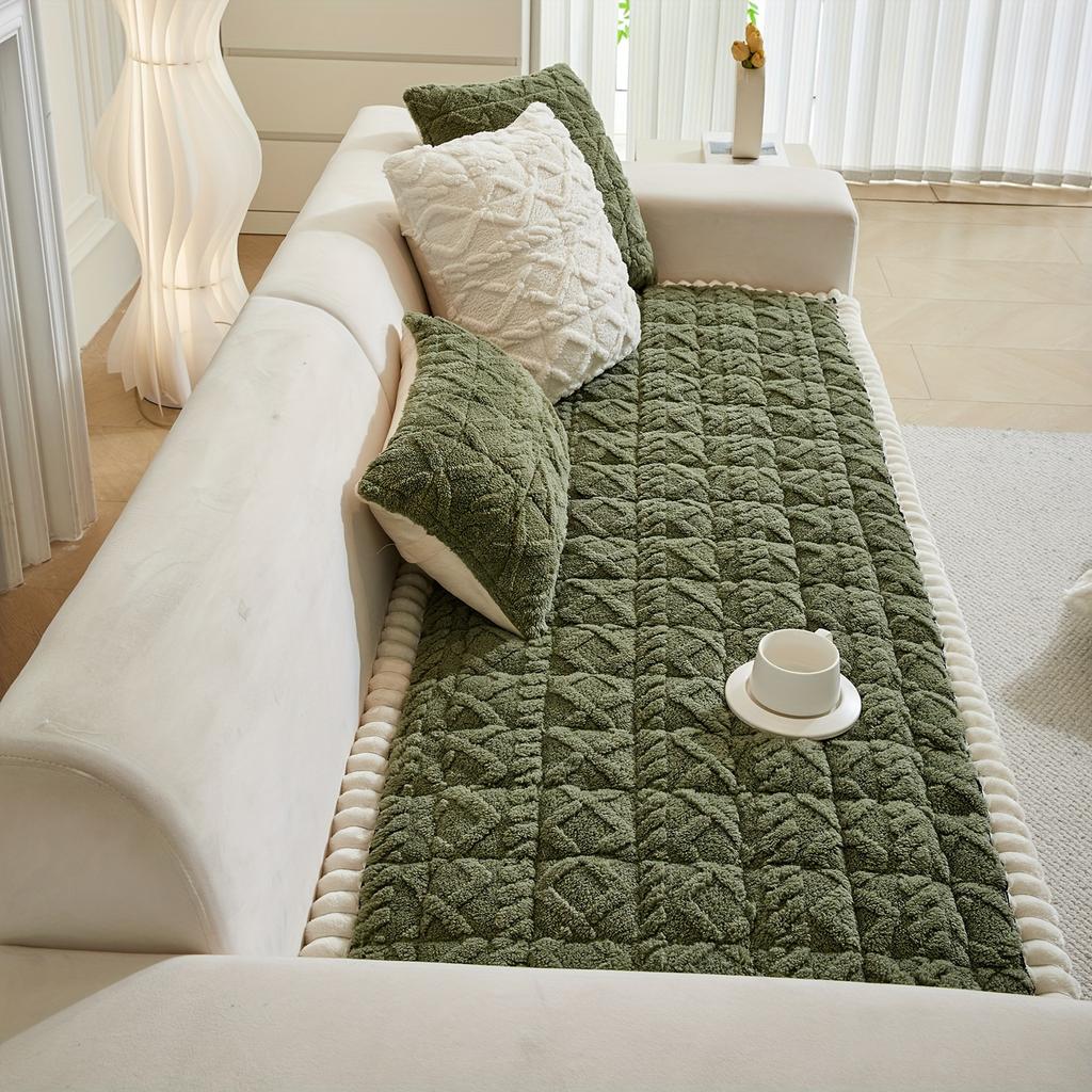 No Pillow 1pc Autumn and Winter Thickened Bohemian Style Quilted Sofa Cover with Pleats, Integrated Plush Fabric, Non-slip Protective Cover for Pets