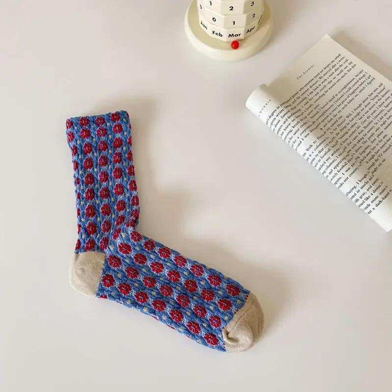 French Floral Vintage Mid-Calf Socks Flower Embossment Kawaii Socks Women Japanese Fashion Harajuku Retro Streetwear Long Socks