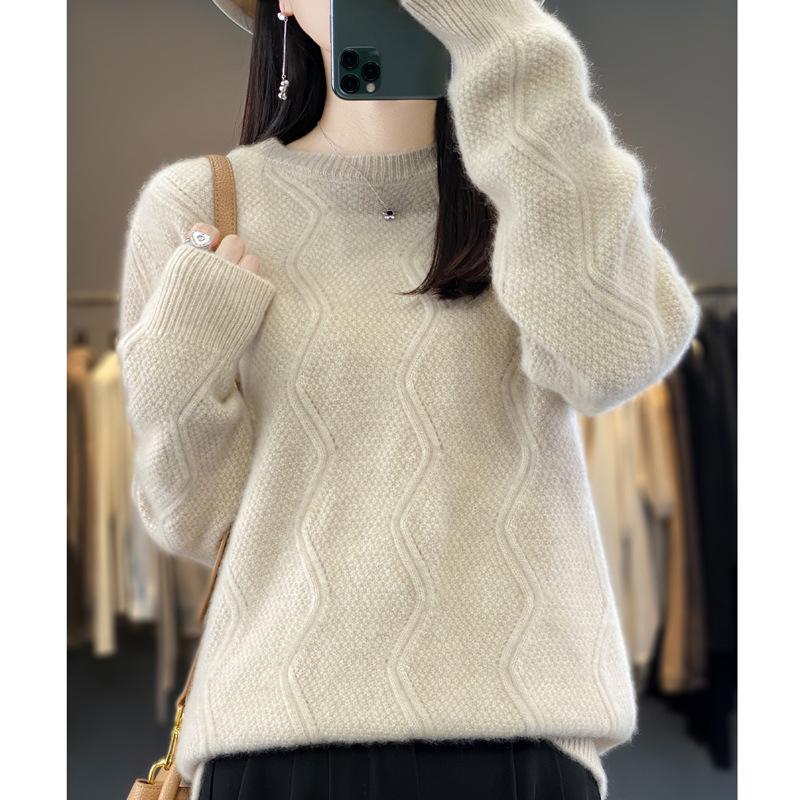 Women's Thickened Autumn-Winter Cable Knit Wool Sweater – Round Neck Cashmere Pullover.
