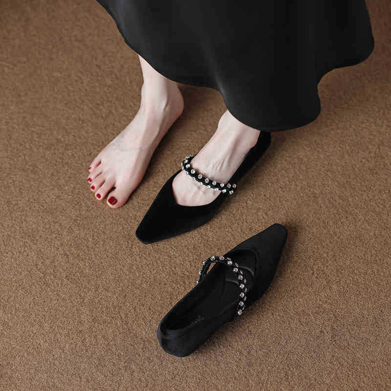 

286-3 French low-heeled Mary Jane autumn and winter women s shoes 2025 new brown Maillard pointed single shoes 39 чёрный