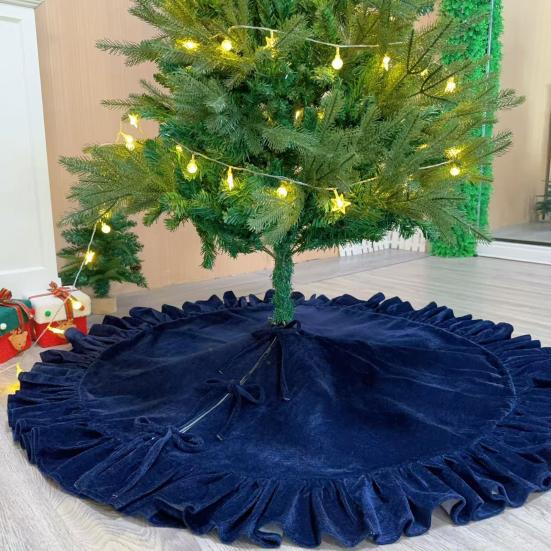 Velvet Christmas Tree Skirt 48 Inch Ruffled Holiday Tree Skirt Rustic Xmas Tree Decoration Soft Festive Tree Apron for Cozy Celebrations