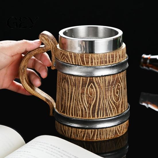 Rustic Wood Grain Beer Cup Barrel Mug, 600ml Stainless Steel Liner Stein, Insulated Mug Tankard for Pub Home Bar Party Gift