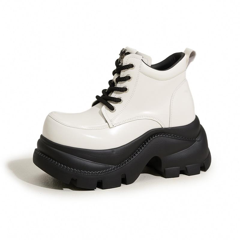 

Женские высокие кеды на платформе 2025 осень и зима новая обувь для женщин с внутренней танкеткой, маленькие кожаные туфли в британском стиле, универсальные, теплые 39