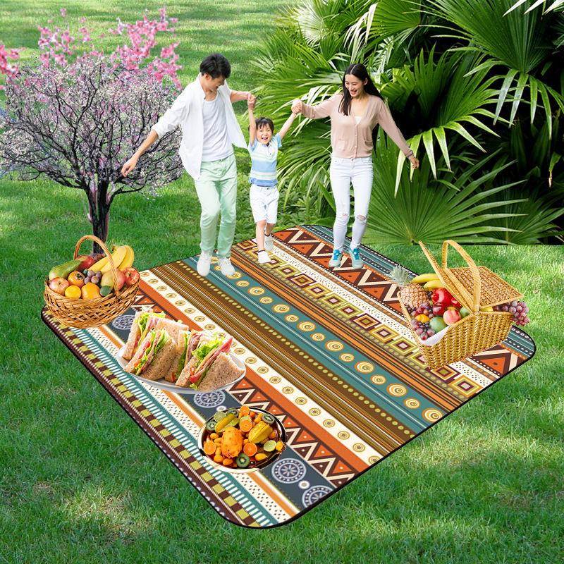 

Одеяла для пикника Очень большое водонепроницаемое складное пляжное одеяло на открытом воздухе, 3-слойный коврик для пикника для кемпинга, пеших прогулок, путешествий, парка, концертов 200*200