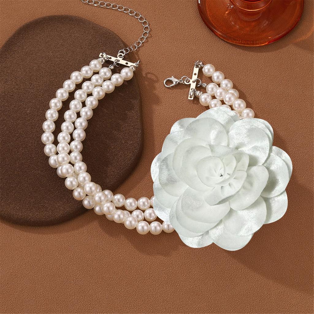Elegant Floral Charm Necklace Adjustable Chain for Sensitive Skin Simulated Pearls Neckchain Jewelry for Women Lady