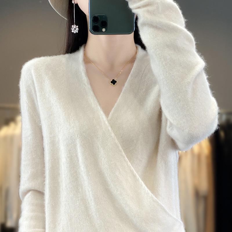 Autumn/Winter Women's Slim-Fit V-Neck Pure Wool Kimono Sweater Pullover